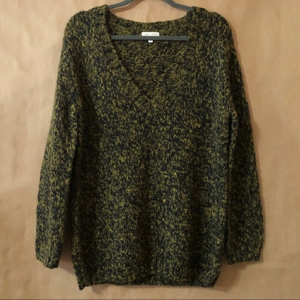 UO | Silence + Noise V-Neck Wool Blend Marled Knit Chunky Pullover Sweater Sz M